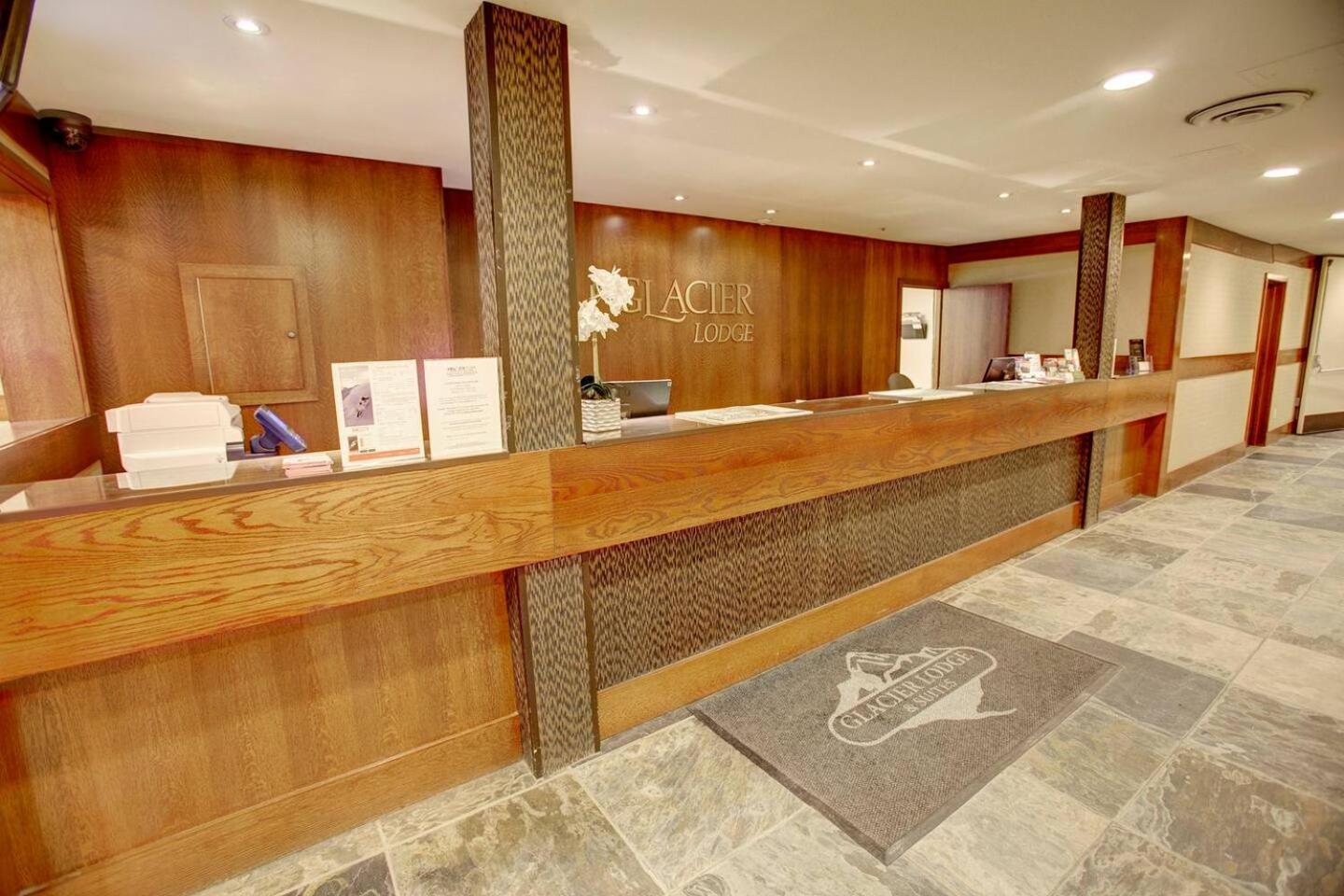 Newly Renovated Ski In Out W Pool 2 Hot Tubs 휘슬러 외부 사진
