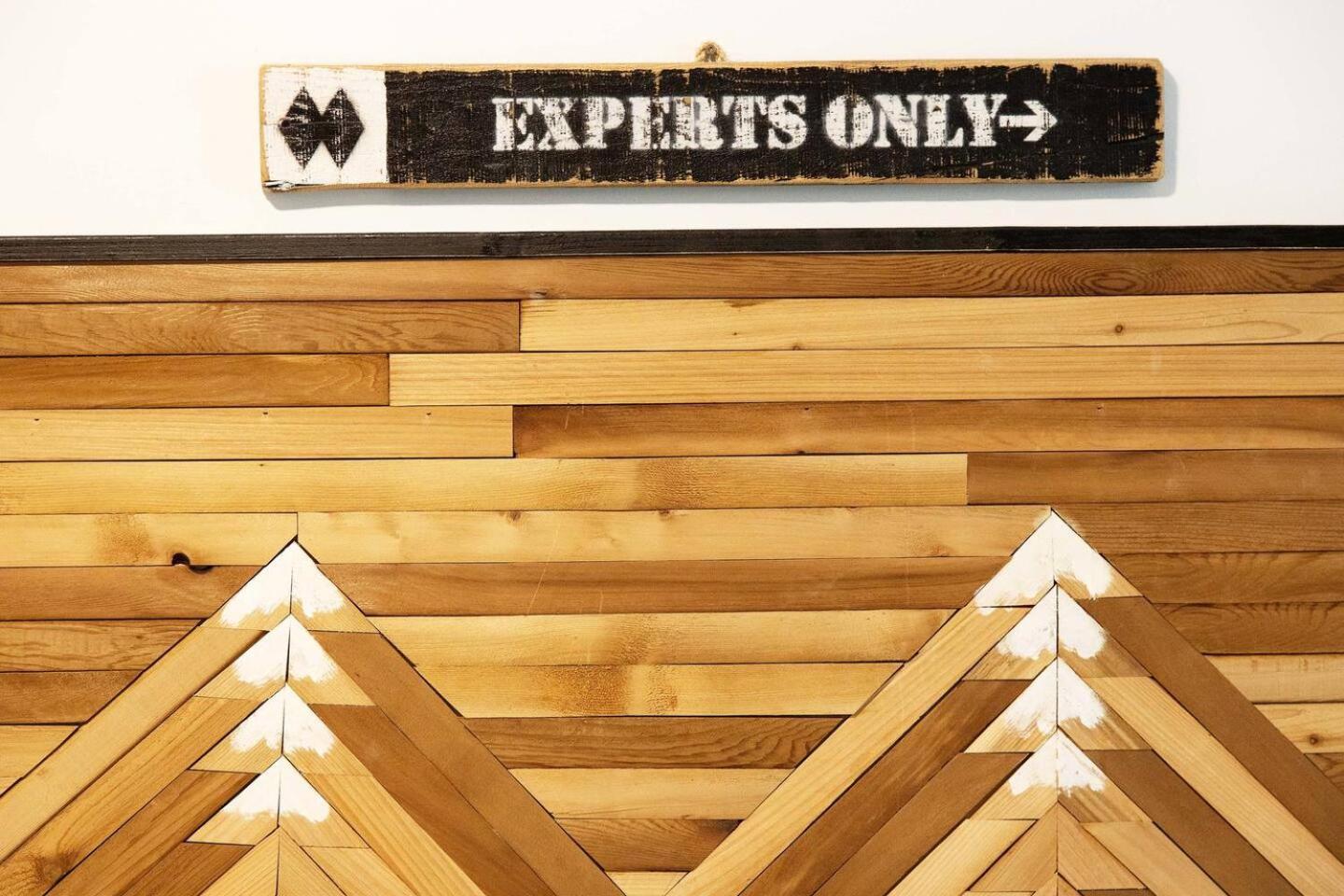 Newly Renovated Ski In Out W Pool 2 Hot Tubs 휘슬러 외부 사진